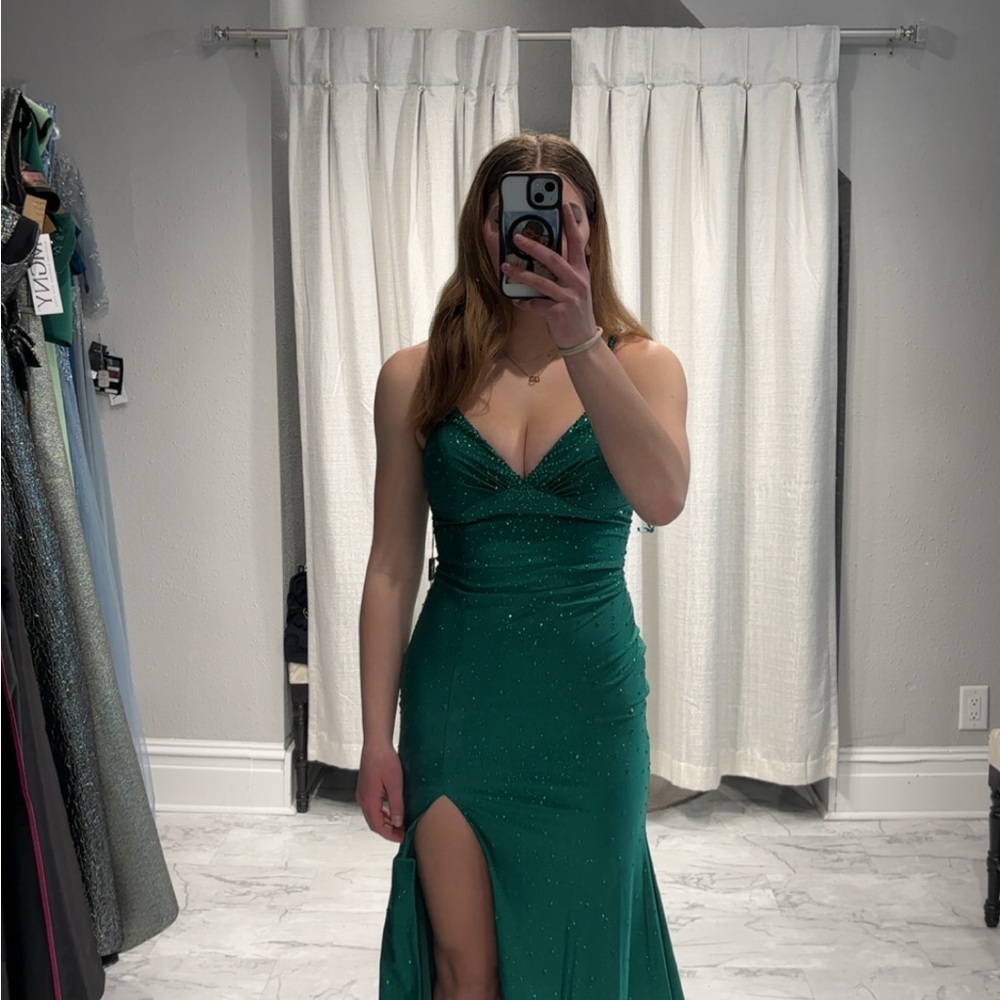 Stunning Emerald Green Prom Dress